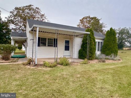 12237 Path Valley Rd, Fannettsburg, PA, 17221-9700 | Card Image