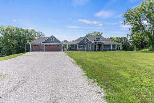 5400 E Giesing Hill Rd, HARTSBURG, MO, 65039-9760 | Card Image