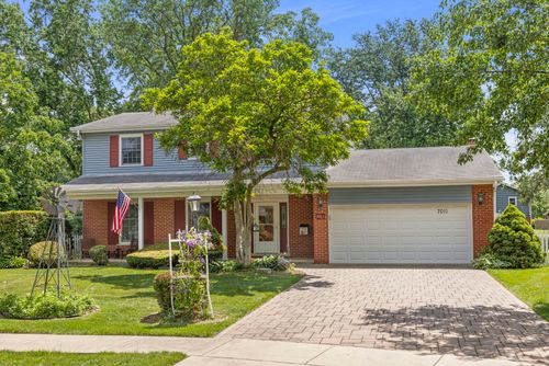7011 Sierra Ct, Darien, IL, 60561-4000 | Card Image
