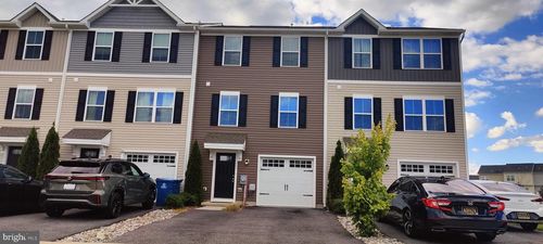 1047 Wickersham Way, MIDDLETOWN, DE, 19709-1813 | Card Image