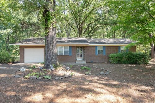 15 Fern Ln, Conway, AR, 72032-9421 | Card Image