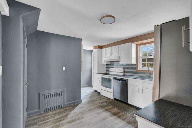 1815 Asylum Ave, House other with 3 bedrooms, 3 bathrooms and null parking in West Hartford CT | Image 11
