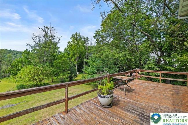 1553 Middle Rd, House other with 4 bedrooms, 5 bathrooms and null parking in Stroudsburg PA | Image 7