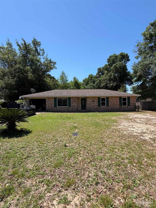 5599 Wesley Dr, Milton, FL, 32570 | Card Image