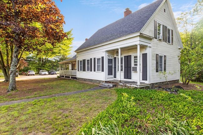 92 N Main St, House other with 4 bedrooms, 4 bathrooms and 7 parking in Raynham MA | Image 34