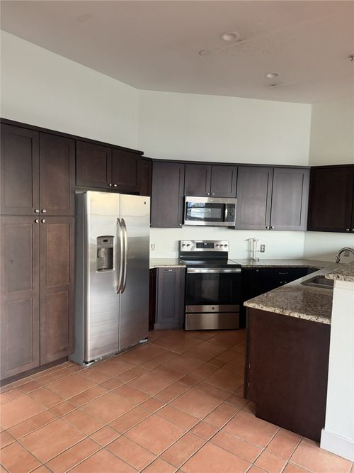 301-2502 Live Oak St, Dallas, TX, 75204-5608 | Card Image