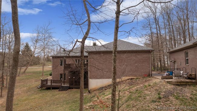 5834 E Bear Creek Rd, Home with 4 bedrooms, 3 bathrooms and null parking in Pekin IN | Image 18