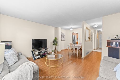21-475 Bramalea Rd, Brampton, ON, L6T2X2 | Card Image