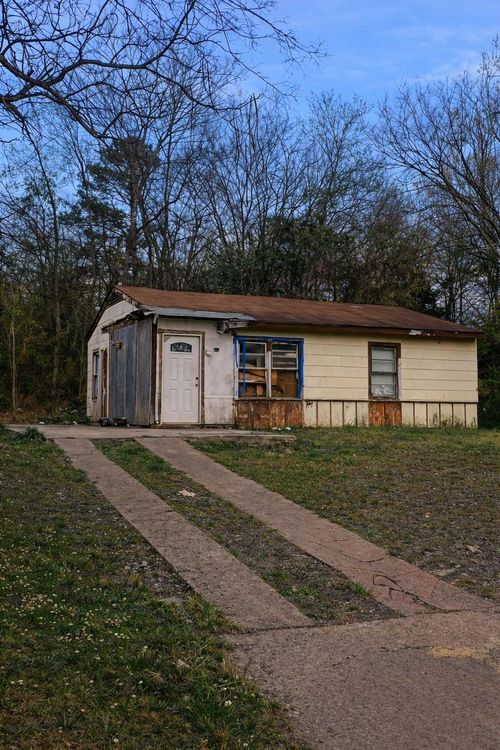 316 Houston St, Lone Star, TX, 75668-0140 | Card Image