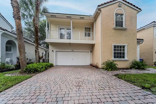 7478 Nw 17th Dr, Hollywood, FL, 33024-1002 | Card Image