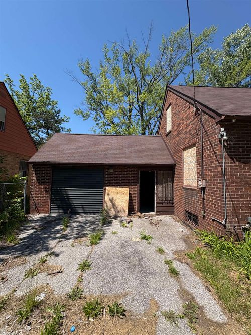 726 W Pasadena Avenue, Flint, MI, 48504 | Card Image