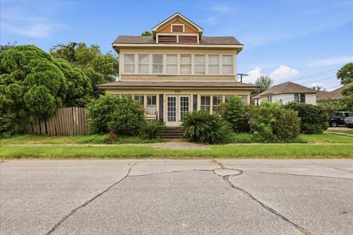 605 3rd St, Orange, TX, 77630-5962 | Card Image