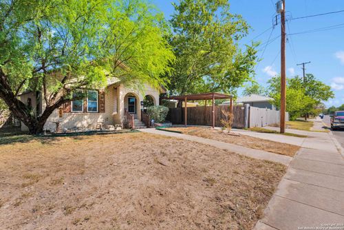 425 Essex St, San Antonio, TX, 78210-2109 | Card Image