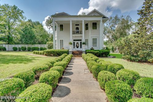 115 Railroad Ave, Terry, MS, 39170-8938 | Card Image