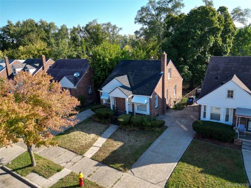 20178 Manor St, Detroit, MI, 48221-1042 | Card Image