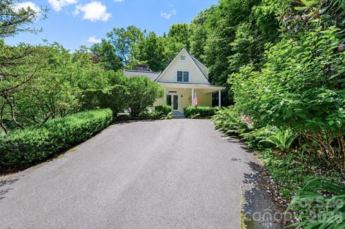 315 Green Hill Woods, Blowing Rock, NC, 28605-9897 | Card Image