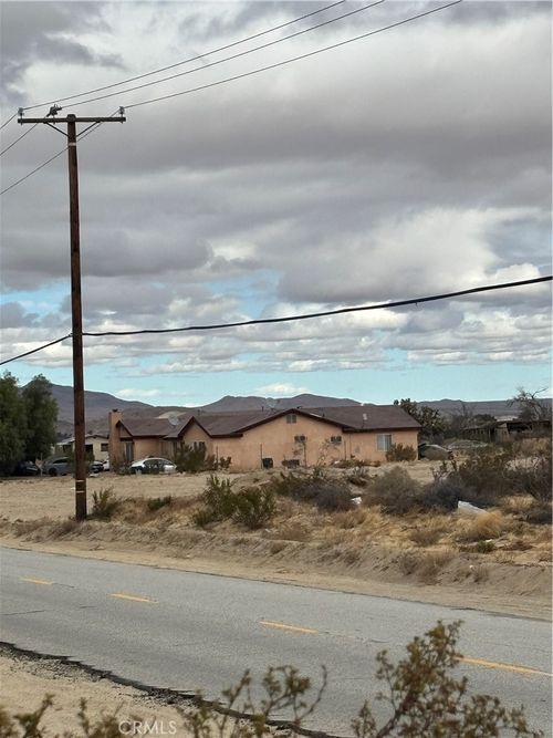 165 E Avenue S, Palmdale, CA, 93550 | Card Image