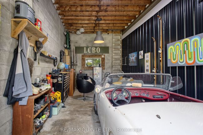 291 Dufferin Ave, House other with 2 bedrooms, 2 bathrooms and 8 parking in Belleville ON | Image 43