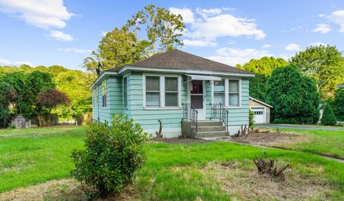 205 Old Norwich Rd, Quaker Hill, CT, 06375-1223 | Card Image