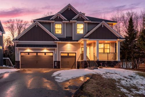 2251 Cleveland Ave N, Roseville, MN, 55113-3803 | Card Image