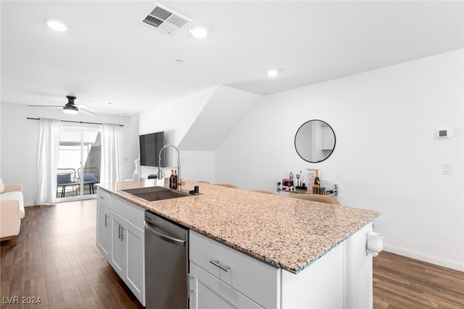 UNIT-2 - 2766 Atomic Tangerine Way, Townhouse with 3 bedrooms, 2 bathrooms and null parking in Las Vegas NV | Image 10