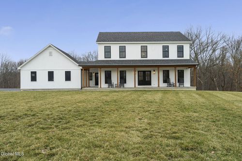 875 Ridge Rd, Rensselaer, NY, 12144-5132 | Card Image
