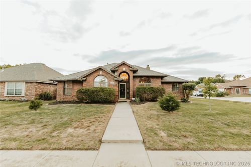 3600 Maggie Circle, Norman, OK, 73072 | Card Image