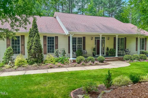 734 Crystal Forest Dr, Semora, NC, 27343-9204 | Card Image