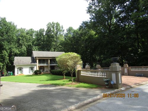 5523 Bahia Mar Cir, Stone Mountain, GA, 30087-1602 | Card Image