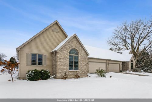 125 Fieldcrest Drive, BRILLION, WI, 54110 | Card Image
