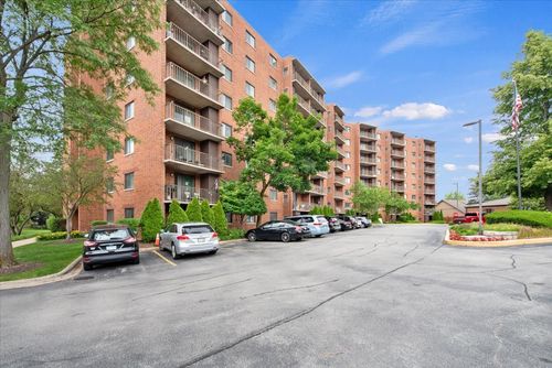 apt-608-1 Bloomingdale Pl, Bloomingdale, IL, 60108-1294 | Card Image