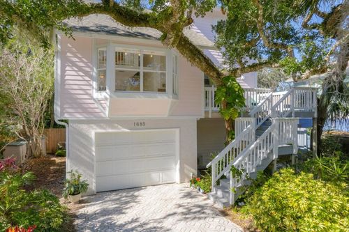 1685 Santander St, St Augustine, FL, 32080-5566 | Card Image