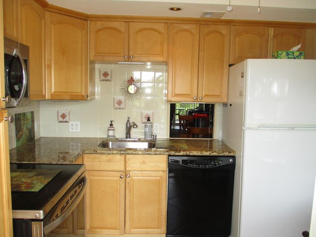 APT-306 - 3300 N Palm Aire Dr, Condo with 2 bedrooms, 2 bathrooms and null parking in Pompano Beach FL | Image 11