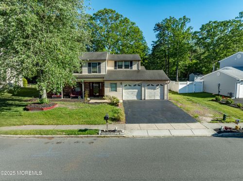 16 Markwood Dr, Howell, NJ, 07731-2350 | Card Image