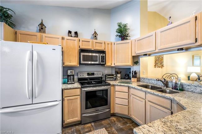 APT-204 - 1350 Misty Pines Cir, House other with 2 bedrooms, 2 bathrooms and 1 parking in NAPLES FL | Image 7
