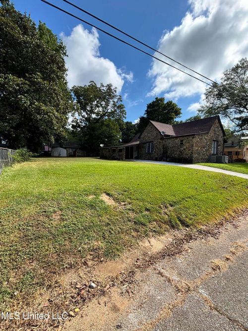 313 Garfield St, New Albany, MS, 38652-4434 | Card Image