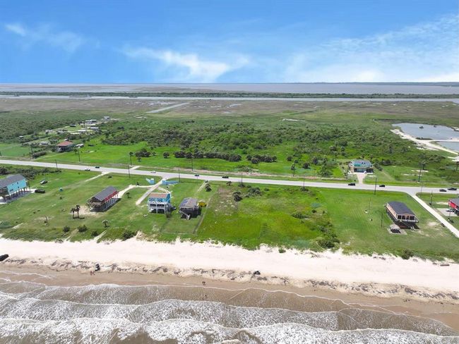 1239 Highway 87, Home with 0 bedrooms, 0 bathrooms and null parking in Gilchrist TX | Image 7