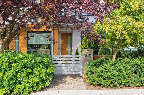 419 E 6th Ave, Vancouver, BC, V5T1K5 | Card Image