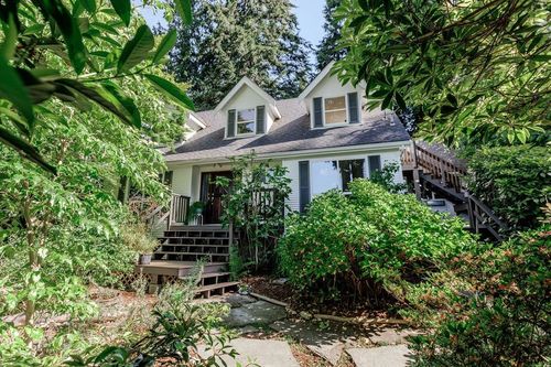 2598 Sylvan Dr, Roberts Creek, BC, V0N2W4 | Card Image