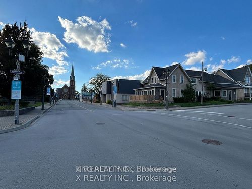 4729 Queen St, Niagara Falls, ON, L2E2M1 | Card Image