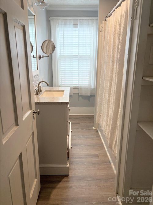 416 S Race St, Statesville, NC, 28677-5744 | Card Image