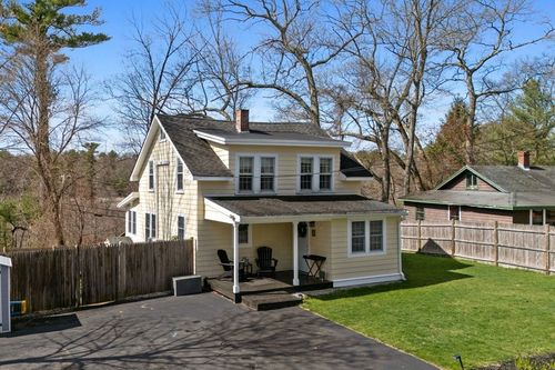 2 Pine Grove Rd, Westford, MA, 01886-3208 | Card Image