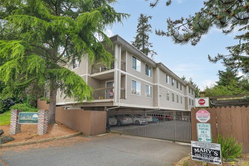 101-1475 N 200th St, Shoreline, WA, 98133-3227 | Card Image