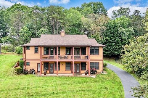 209 Park Shores Cir, Moneta, VA, 24121-2034 | Card Image