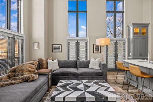 unit-101-115 E Park Ave, Charlotte, NC, 28203-3709 | Card Image