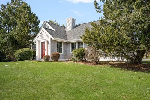318-318 Corey Ln, Middletown, RI, 02842-5662 | Card Image
