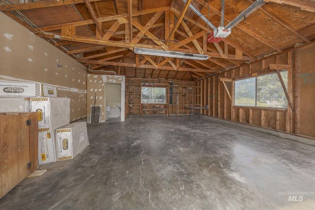 View of garage | Image 26