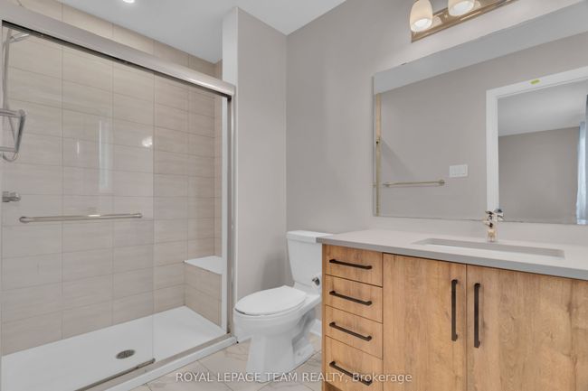 736 Cashmere Terr, House attached with 3 bedrooms, 4 bathrooms and 1 parking in Ottawa ON | Image 28
