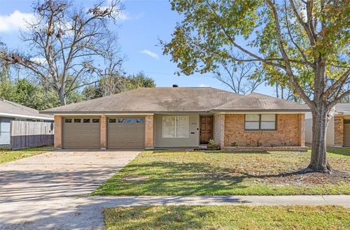 2018 Woodvine Dr, Houston, TX, 77055-1712 | Card Image