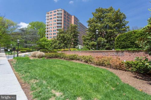 212e-4201 Cathedral Ave Nw, WASHINGTON, DC, 20016-4913 | Card Image
